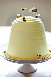 Bee-Hive-Cake-06-zb